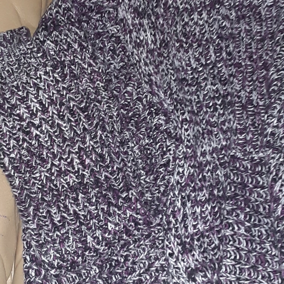 Beautiful cardigan sweater,super soft 3/15🖤 - Picture 4 of 4